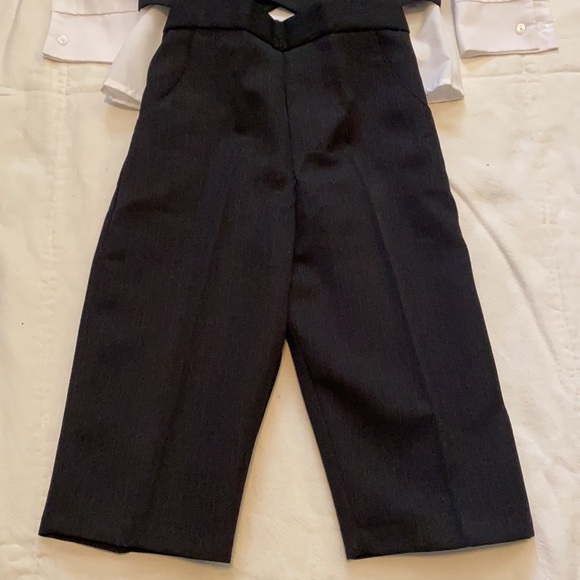 Pin striped, 2 piece suit - Picture 3 of 4